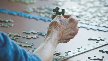 Eastbourne Residents practise memory games